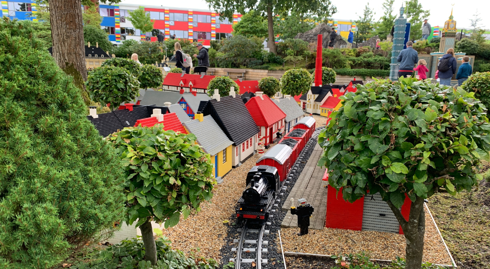 mô hình sa bàn xe lửa