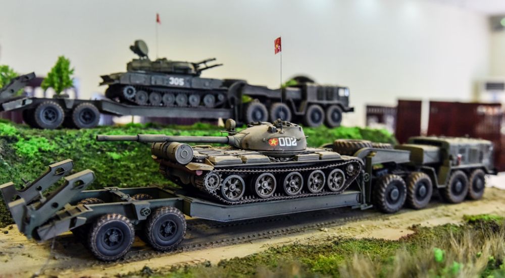 Sa bàn quân sự xe tăng giúp mô phỏng các chiến dịch di chuyển