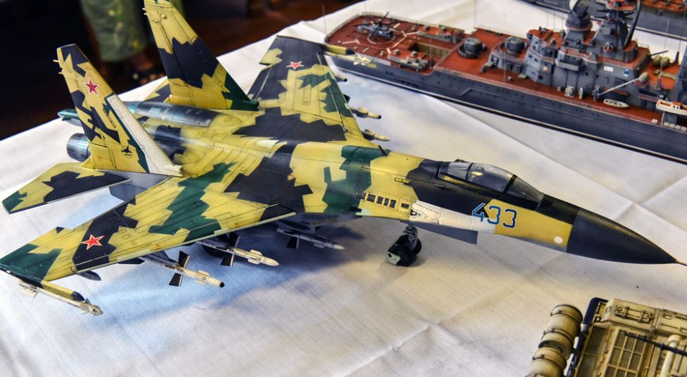 Sa bàn quân sự máy bay tập trung vào việc bố trí đội hình bay